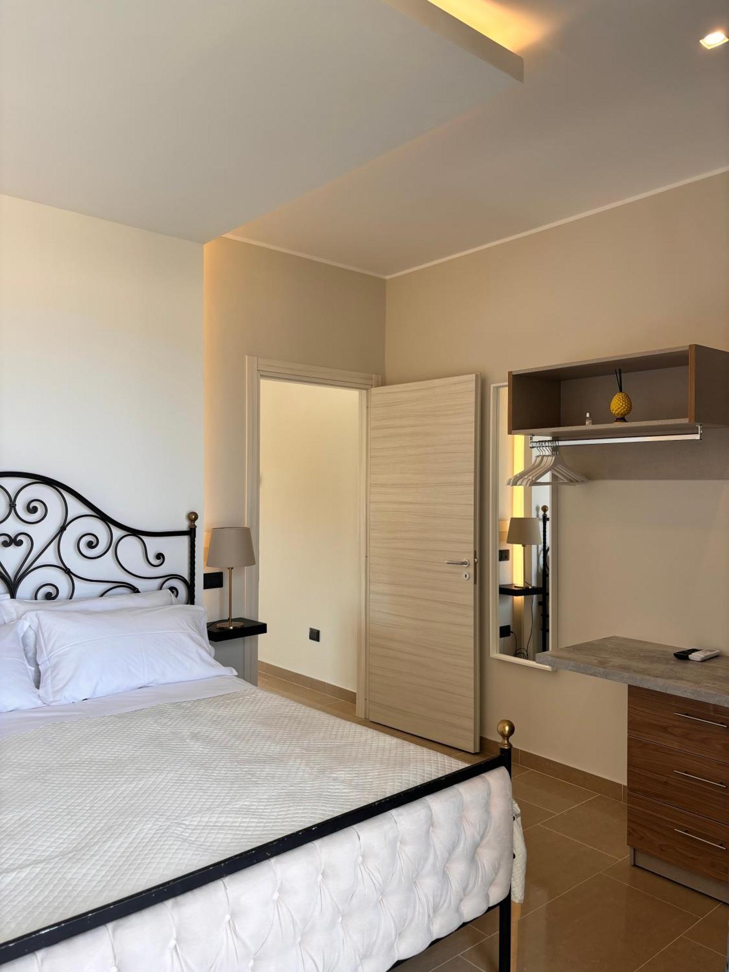 Ig - "Villa Don Antonio" Apartments Giardini-Naxos Exterior foto