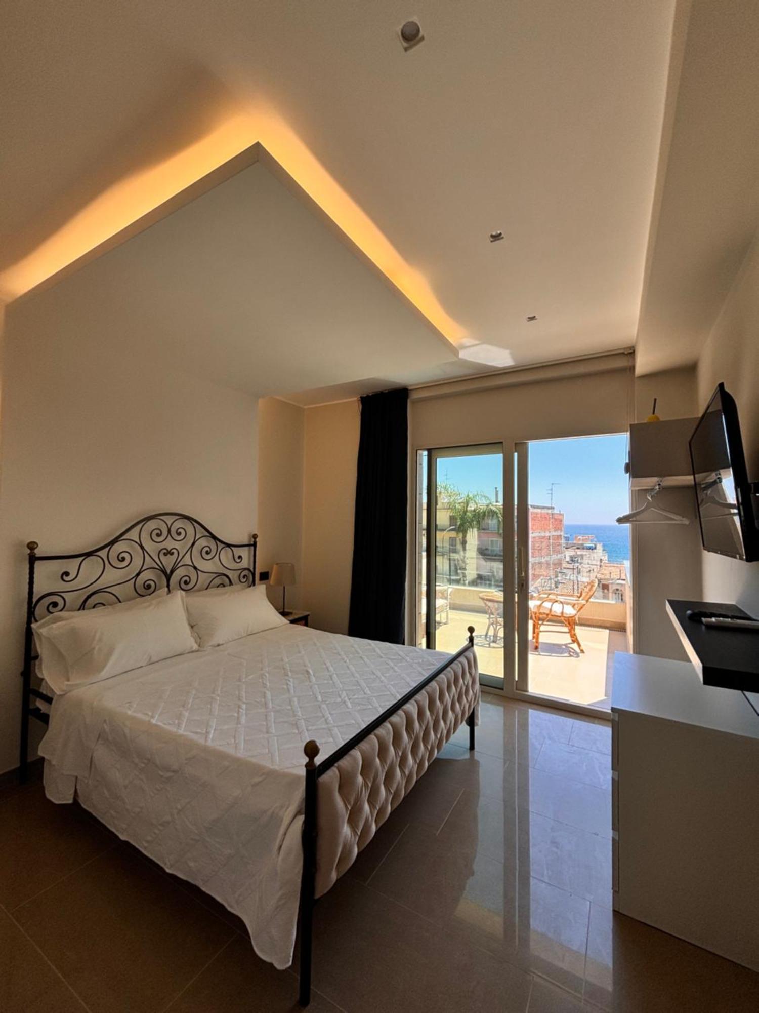 Ig - "Villa Don Antonio" Apartments Giardini-Naxos Exterior foto
