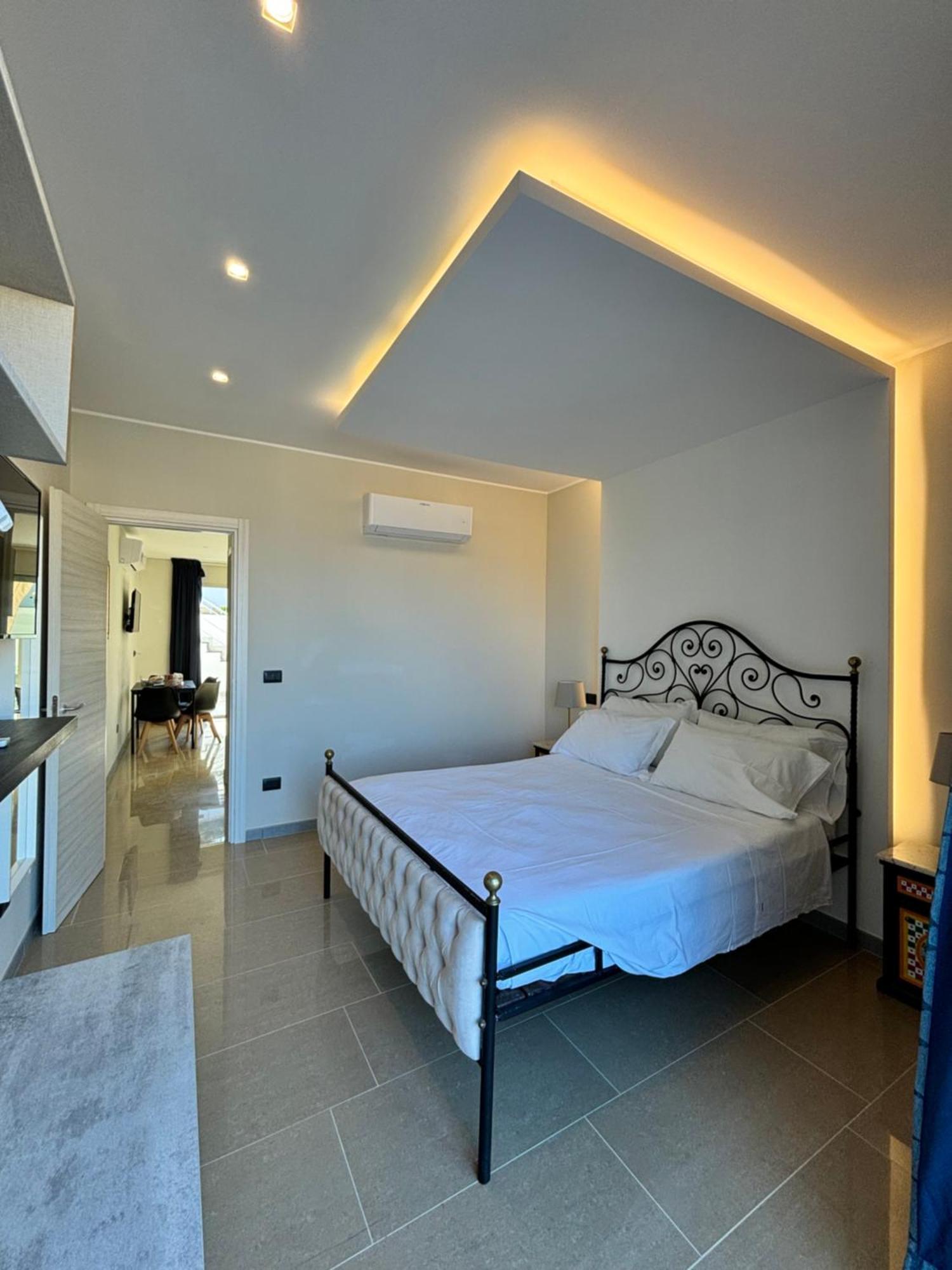 Ig - "Villa Don Antonio" Apartments Giardini-Naxos Exterior foto