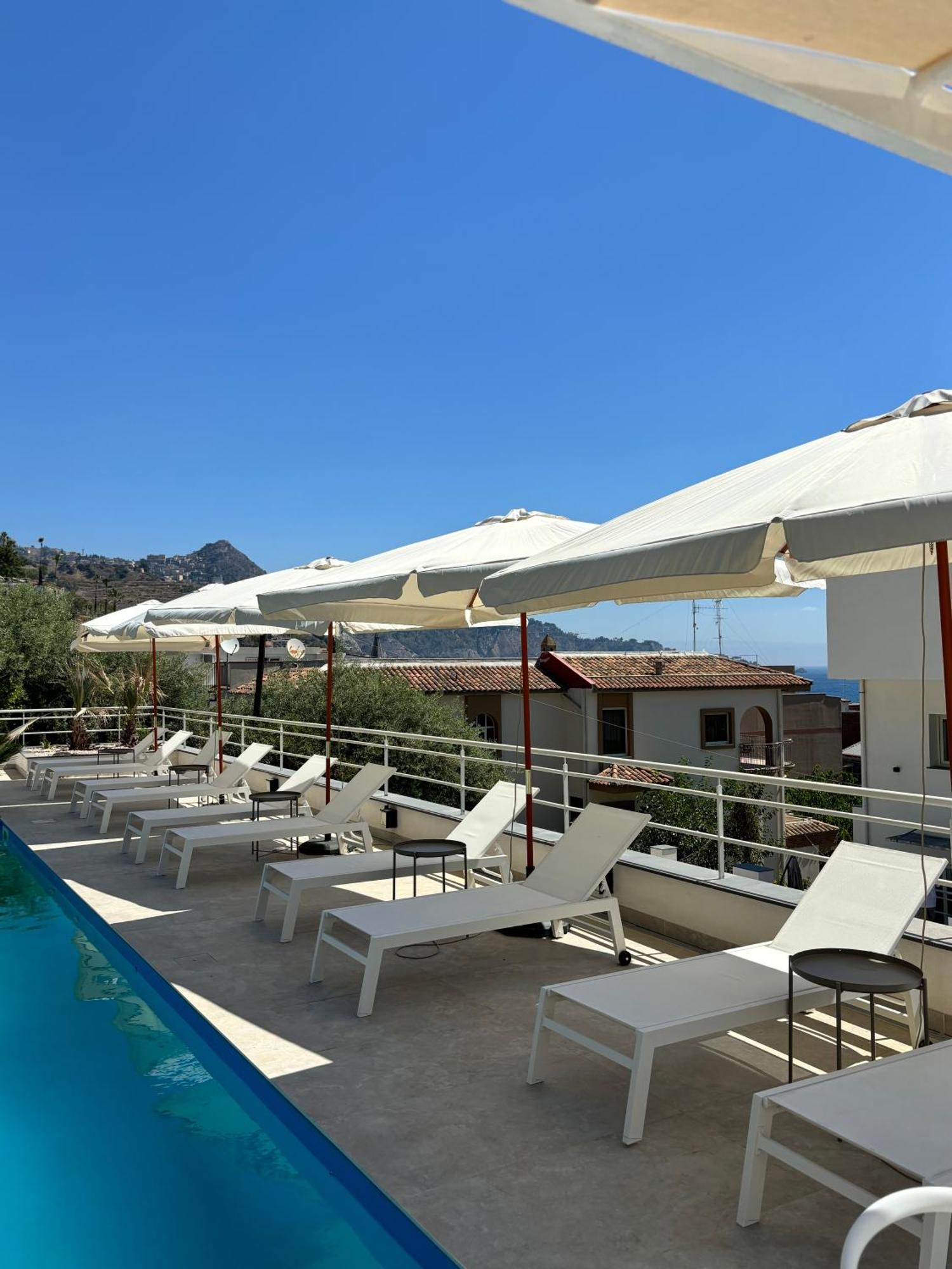 Ig - "Villa Don Antonio" Apartments Giardini-Naxos Exterior foto