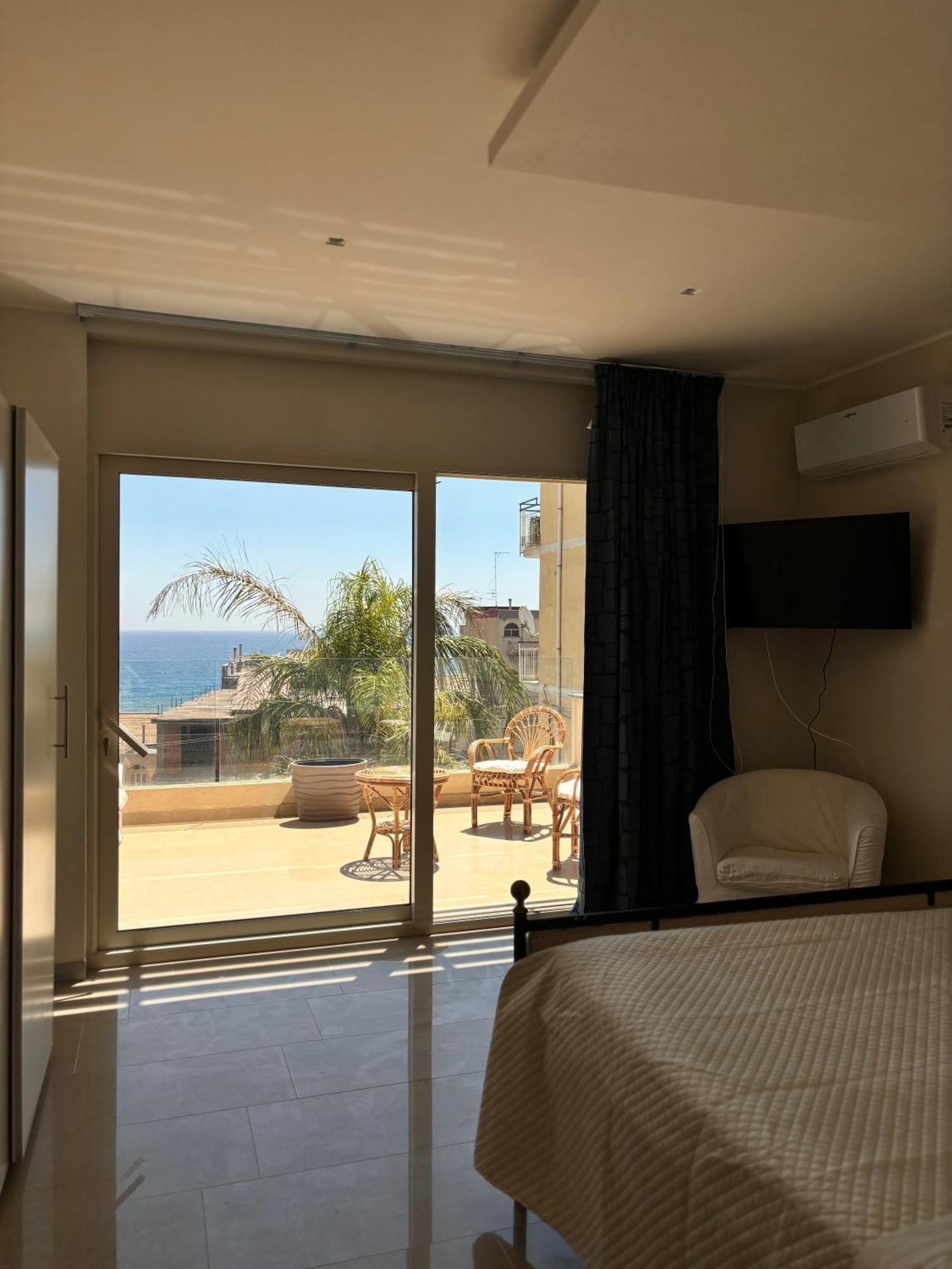 Ig - "Villa Don Antonio" Apartments Giardini-Naxos Exterior foto
